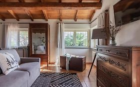 Casale Le Brecce B&B